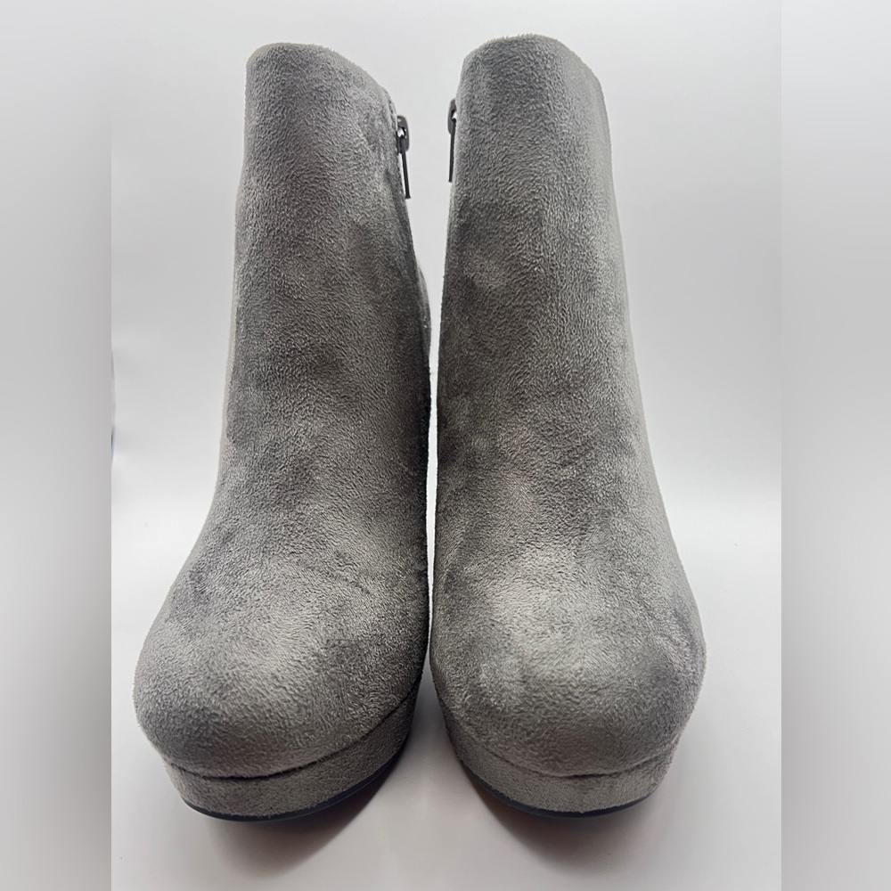 Stylish Grey Faux Suede Chunky Heel Ankle Boots – Size 8.5